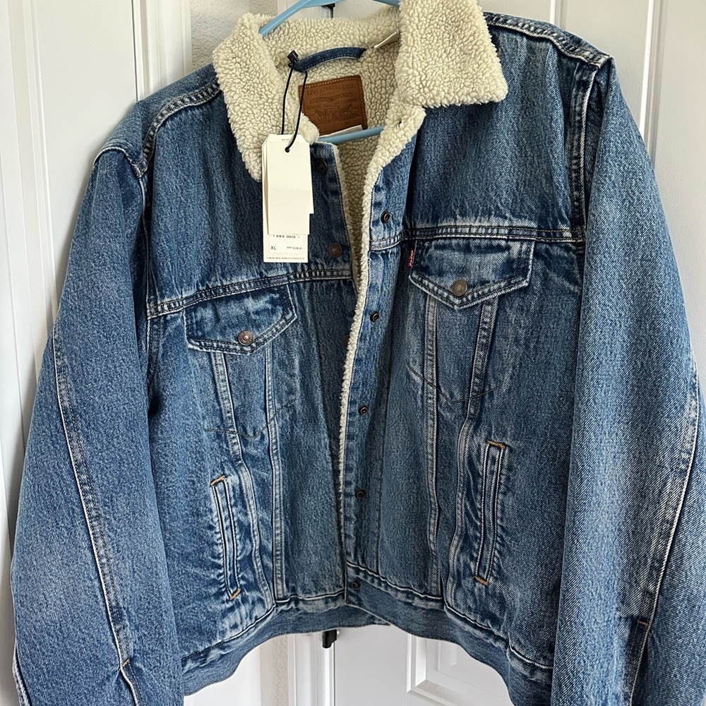 Levi’s Original Ex Boyfriend Trucker Jacket Sherpa Lined